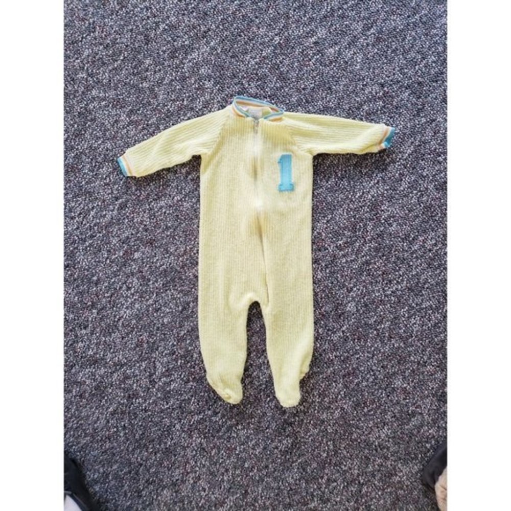 Vintage 80s Yellow‎ Toddler Sleeper